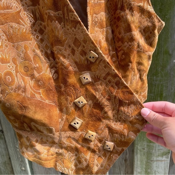 Suede Vest - Picture 7 of 9